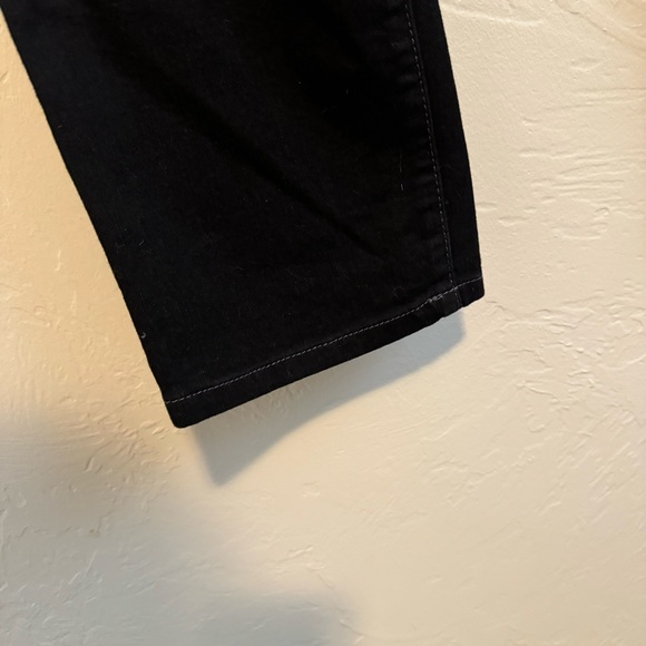 Women's BandoLino Mandie Black jeans Straight Size 8 - Picture 3 of 7